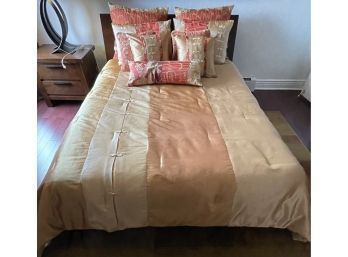 Queen Size Comforter Set With Pillows