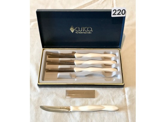 4 Cutco 1759 Steak Knives In Box
