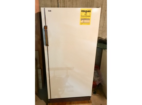 Montgomery Ward Refridgerator/Freezer