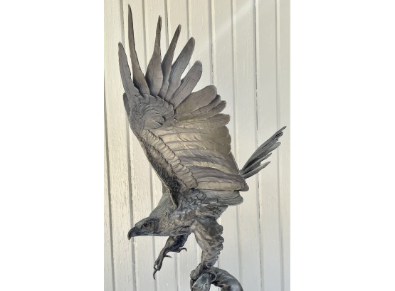 Large Bronze 'the Eagle' By Moigniez