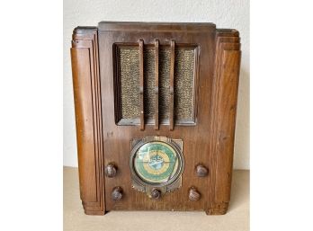 Vintage Radio Case