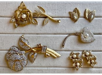 Vintage Pins And Earrings In Gold Tones With Clear Stones