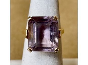 14k Gold Cocktail Ring With Purple Stone