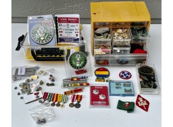 Military Badges, Pins, & Medals