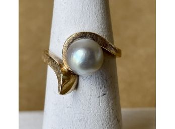 14k Gold Ring With Gray Pearl