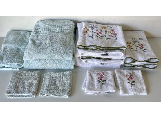2 Sets Of Matching Towels
