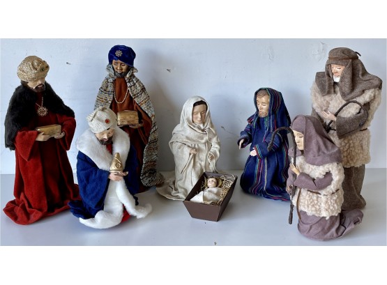 Gorgeous Nativity Scene With Real Fabric Clothing