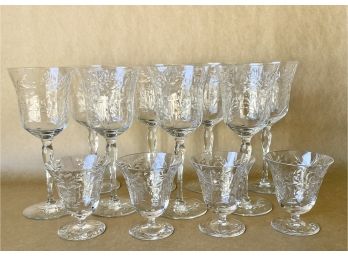 8 Beautiful Etched Glass Goblets With 4 Matching Apertif Stems