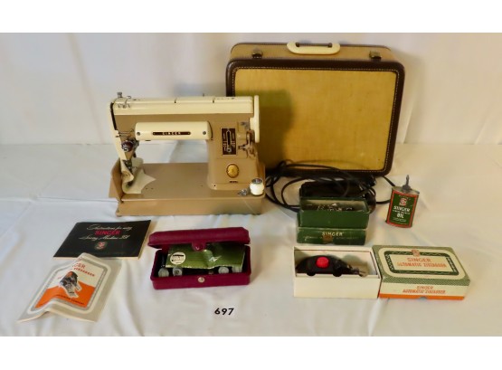 Vintage Singer 301 Sewing Machine In Carrying Case W/Accessories