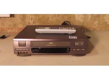 JVC HR-J610U VHS Player W/Remote