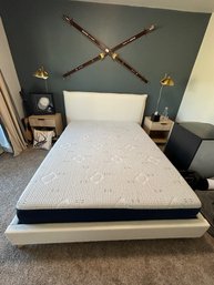 Queen Bed Frame- White, Beautiful & In Great Condition