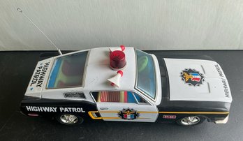 BANDAI BATTERY OPERATED TIN POLICE HIGHWAY PATROL CAR-LIGHT WORKS- WE CAN SHIP!