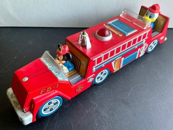 16' 1960'S TIN MICKEY MOUSE & DONALD DUCK DISNEY FIRE ENGINE BATTERY MODERN TOYS JAPAN 16'l-WE CAN SHIP!