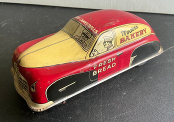 1940'S COURTLAND WALT REACH TIN LITHO 'MODERN BAKERY' WIND UP TOY CAR-WE CAN SHIP!