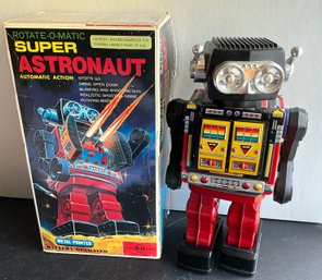 ROTATE-O-MATIC SUPER ASTRONAUT-S.H. JAPAN BATTERY W/BOX 12- WE CAN SHIP!