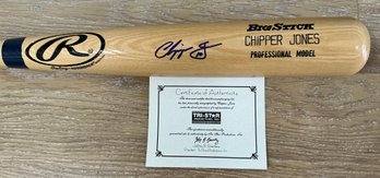 CHIPPER JONES #10 SIGNED RAWLINGS BIG STICK BLOND BASEBALL BAT COA