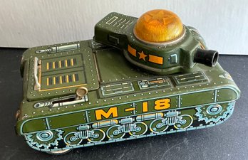 MODERN TOYS M-12 TANK TOY TIN BATTERY WORKS- WE CAN SHIP!