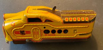 MARX YELLOW M10005 TIN LOCOMOTIVE WIND UP WITH KEY - WE CAN SHIP!