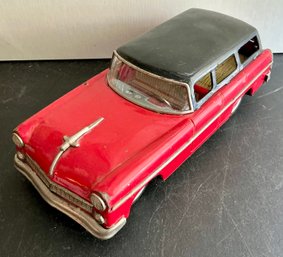 TIN FRICTION 1955 FORD STATION WAGON CAR OPENING HATCH ANTENNA MARUSAN JAPAN- WE CAN SHIP!