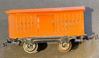 PREWAR LIONEL 800 ORANGE FREIGHT CAR - WE CAN SHIP!