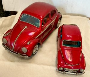 TIN BANDAI JAPAN VOLKSWAGEN BATTERY (not Working) &  KANAME 60s TIN FRICTION VOLVO CITROEN DS - WE CAN SHIP!