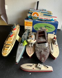 7 BOATS- 3 WOOD, SHOWBOAT W/BOX, SHIP, SUBMARINE- LOT OF AS FOUND TOYS- WE CAN SHIP!