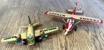 TAKATOKU TIN LITHO CESSNA AIRPLANE N7530Y FRICTION  & BANDAI VINTAGE TIN LITHO DOUGLAS WORLD WE CAN SHIP!