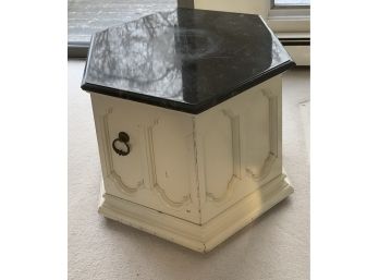 BLACK MARBLE TOP END TABLE