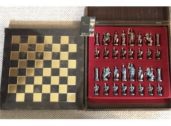 MANOPOULOS “GREEK & ROMAN” CHESS SET IN BOX