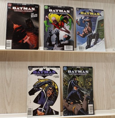 5 Batman Gotham Knight Comics