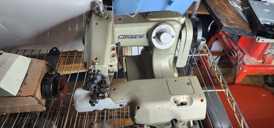 Consew 817  Industrial Sewing Machine Head.  Single-thread, Chainstitch Blindstitch