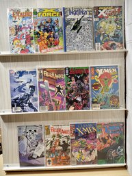 12 Comic Books. See Pictures For Contents Of The Lot
