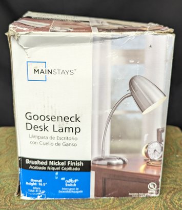 Gooseneck Desk Lamp