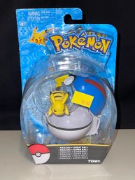 Tomy  Pokemon Pokeball Trainer