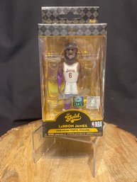 Funko Gold Lebron James Chase