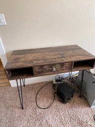 Sitting Desk