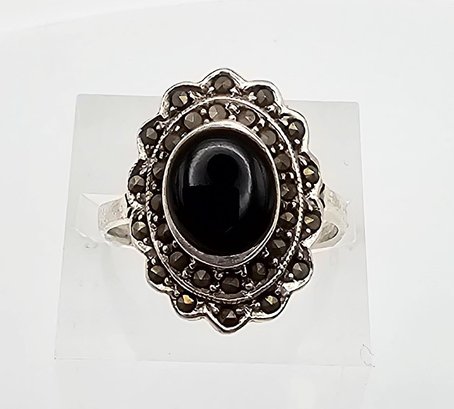 Onyx Sterling Silver Ring Size 7 4.3 G