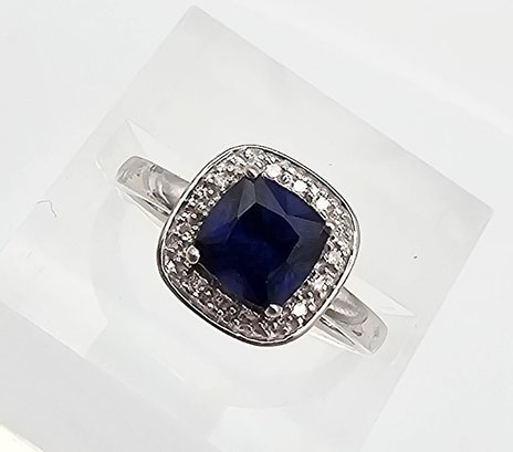 'D' Sapphire 10K White Gold Cocktail Ring Size 5.25 1.8 G Approximately 0.88 TCW