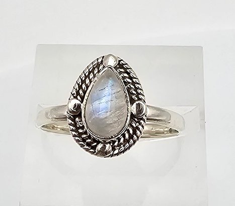Moonstone Sterling Silver Ring Size 7.25 2.2 G