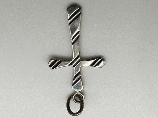 Sterling Silver Lined Detail Cross Pendant, 1.25 G.