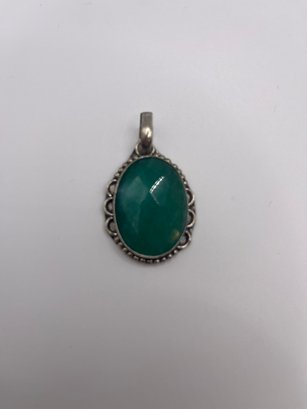 Sterling Detailed Pendant With Green Stone 11.08g