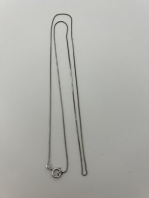 Sterling Silver Very Dainty Chain Necklace .87g