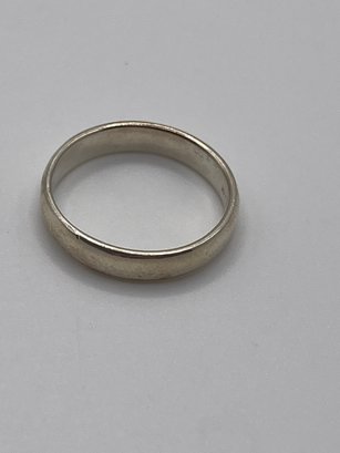 Sterling Band   2.7g    Sz. 7.5