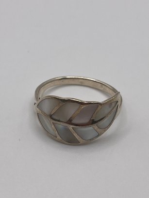 Sterling Ring With White Leaf   3.07g    Sz. 8
