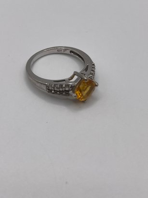 Sterling Ring With Big Orange Gem And Clear Small Gems  3.08g   Sz. 7