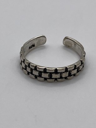 Sterling Chain Pattern Toe Ring   1.31g