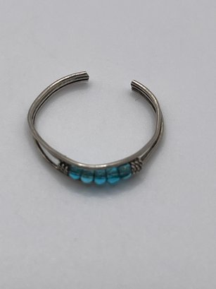 Sterling Ring With Teal Beads  0.80g  Sz. 7