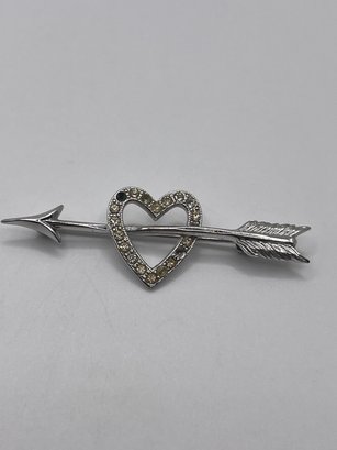 Sterling Bow And Arrow With Heart Pin  3.93g