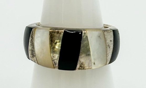 Sterling Ring With Stone Stripes 8.13g  Size 6.5
