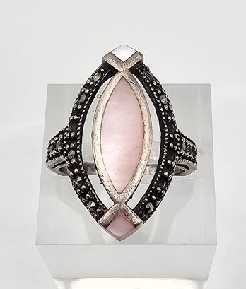 Mother Of Pearl Marcasite Sterling Silver Cocktail Ring Size 6 5 G